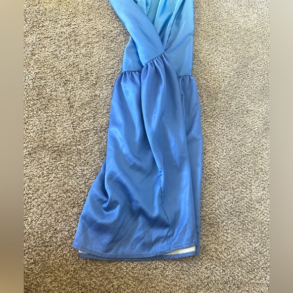 Gown in blue ombré - Picture 8 of 11